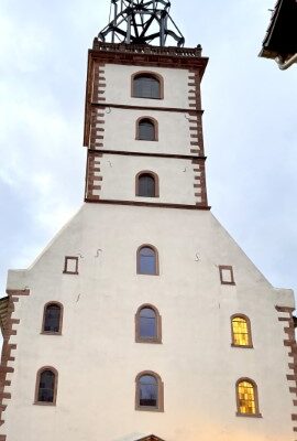 Ajoki Hanau - Veranstaltungsort in einer früheren Kirche
