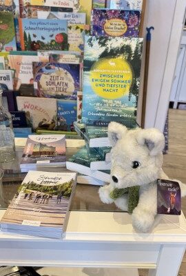 Bernadette Olderdissens Bücher im Buchladen ausgestellt